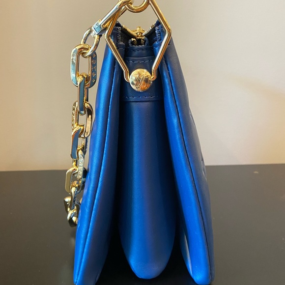 ⭐️🌟✨ NWT 2022 Edition RARE Louis Vuitton Denim Collection Coussins PM. - Picture 9 of 16